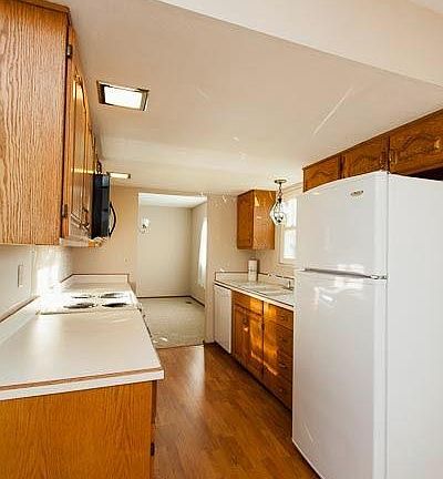 5th image of 614 Crestmont Dr