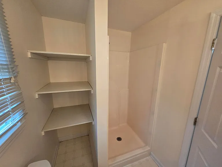275 Emerald Rd #1 — Photo 8