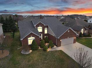 48804 Jefferson Dr, Macomb, MI 48044