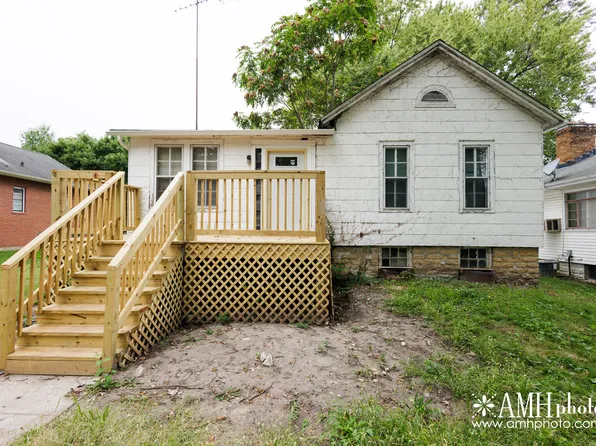 1065 S 4th Ave, Kankakee, IL 60901