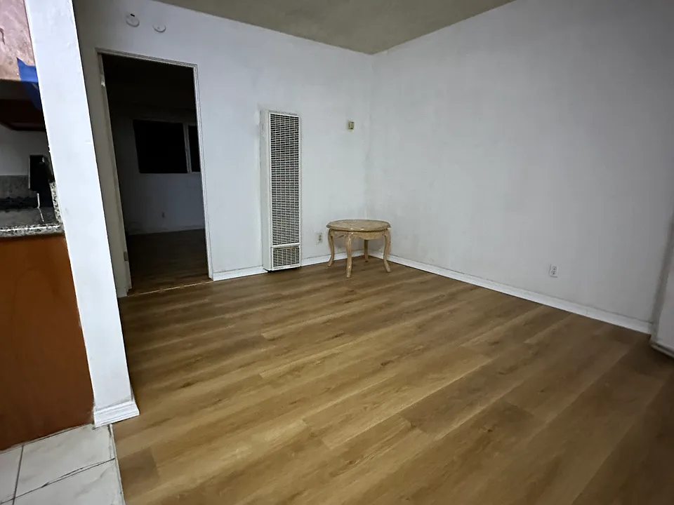 267 Del Monte St #3