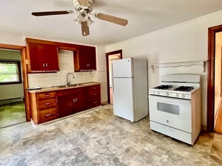 35 Prospect St #2 — Photo 3
