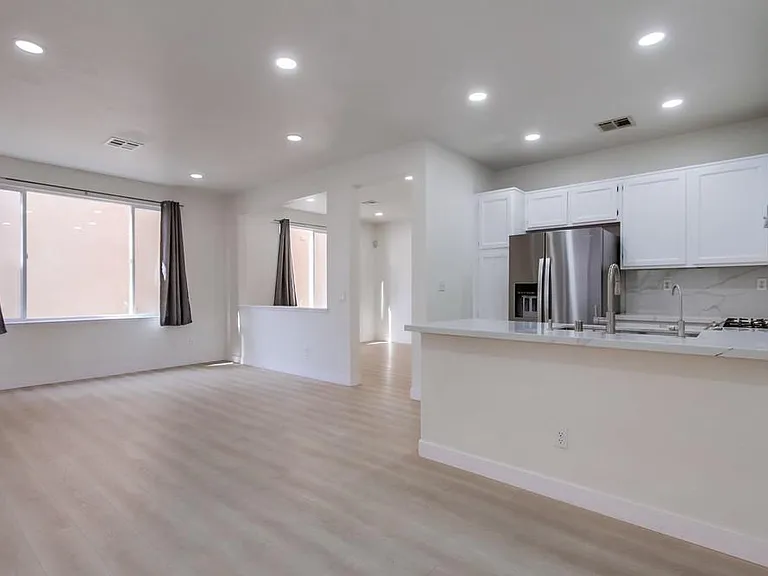 11655-8 Compass Point Dr N — Photo 14