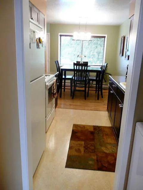 1729 SE Marion St — Photo 4