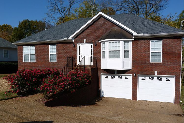 Extra large 2-car garage