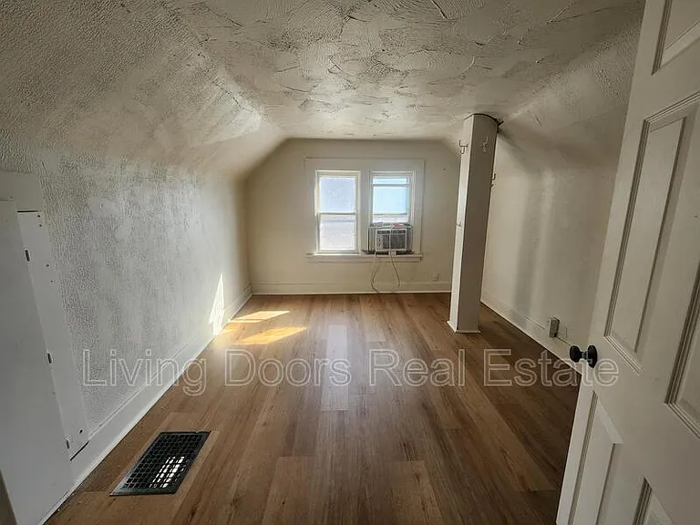 843 New Hampshire St — Photo 12