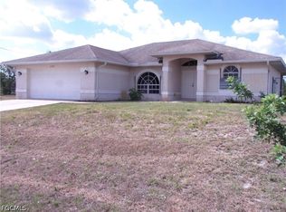 2709 37th St SW, Lehigh Acres, FL 33976