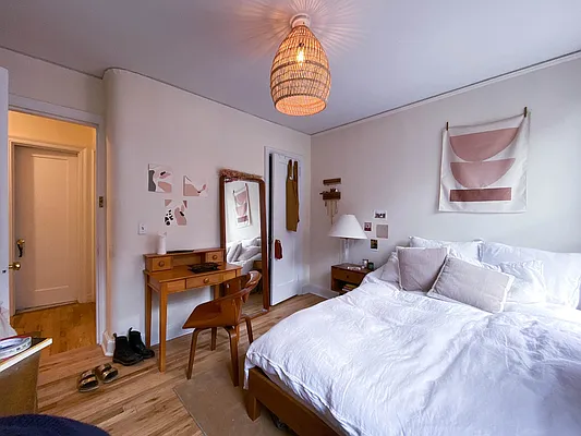 Rented by Compass | media 22