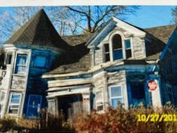 386 East Main Street, Searsport, ME 04974