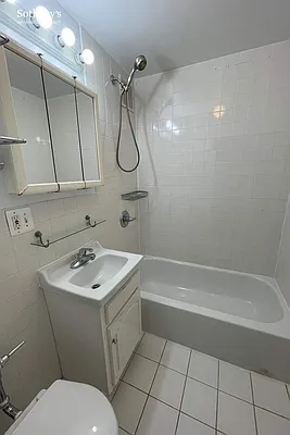 Rented by Sotheby's International Realty | media 13