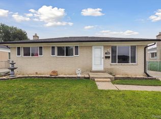15868 Alsip St, Roseville, MI 48066