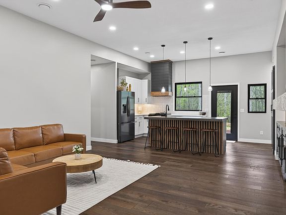 4th image of 10857 Maya Cir