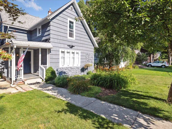 509 S 7th St, Goshen, IN 46526