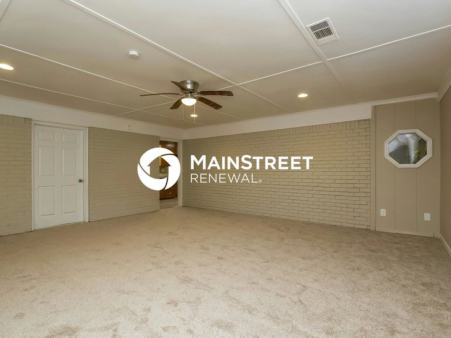6309 Hillpine Dr — Photo 2