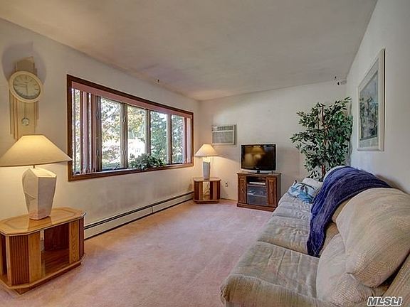 2nd image of 1444 Bowers Dr