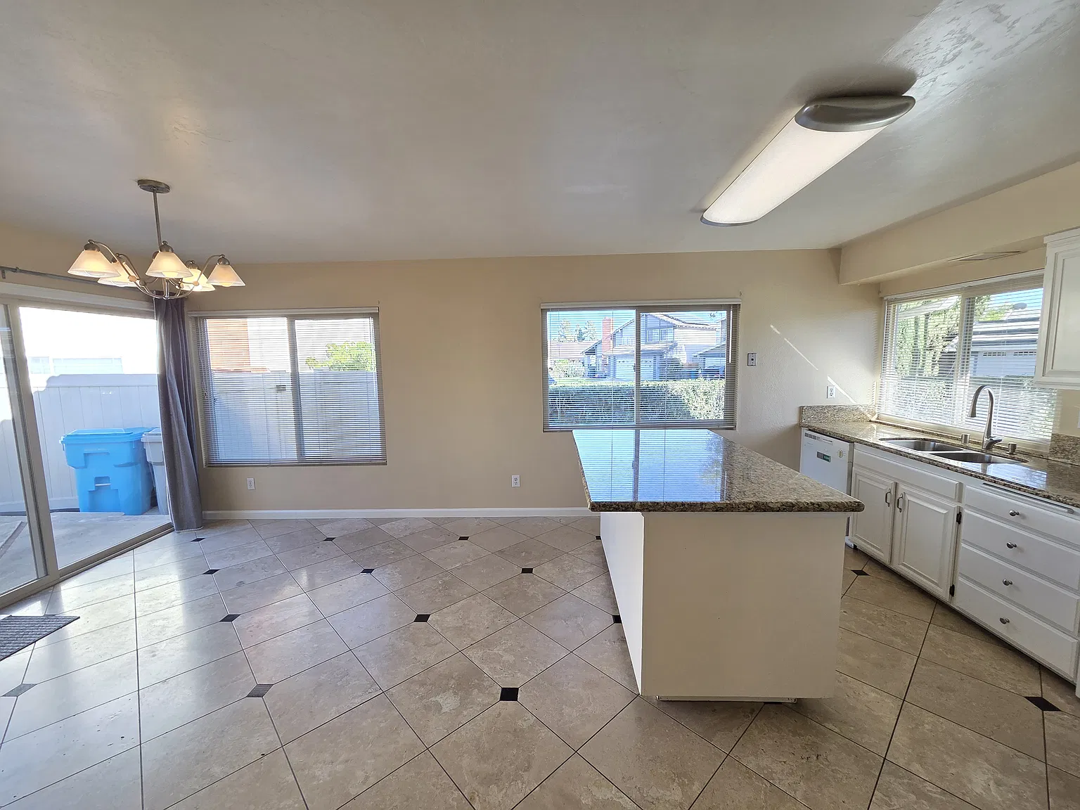 5740 Avenida Circo — Photo 3