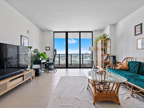 4th image of 1600 NE 1st Avenue #3619