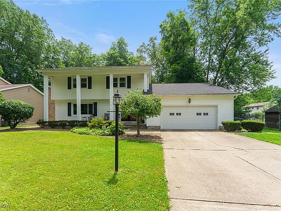 3rd image of 1131 Shadeland Dr