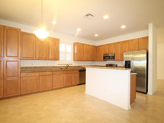 5th image of 3242 Sussex Way