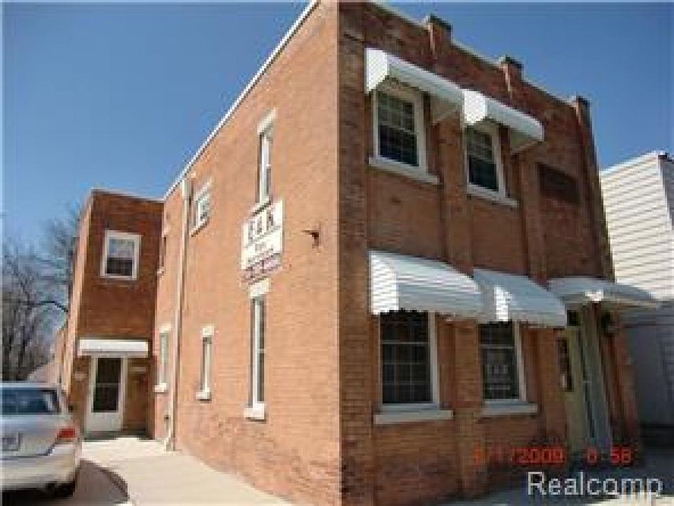 1st image of 26151 E Huron River Dr