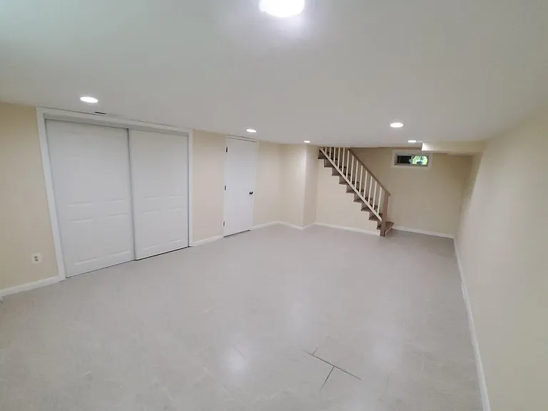 1605 N Stafford St — Photo 16