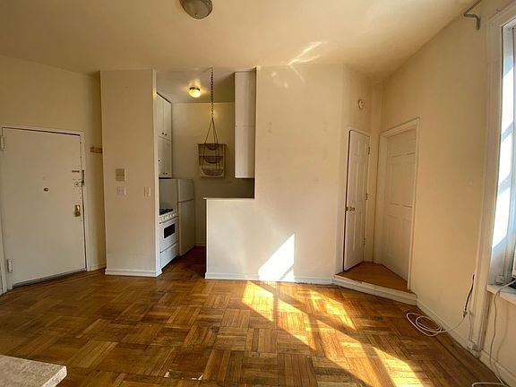 2nd image of 316 W 85th St APT 2R