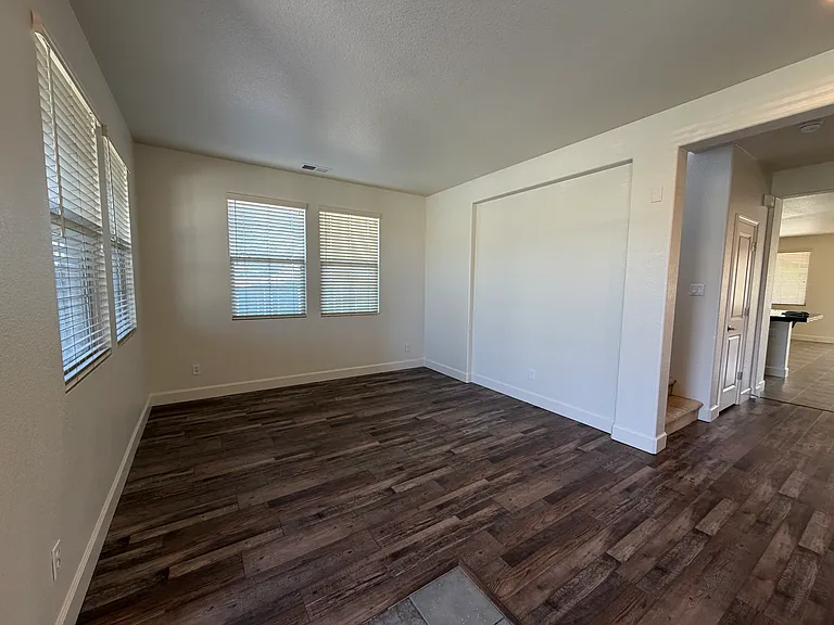 7179 Rutherford Dr — Photo 6