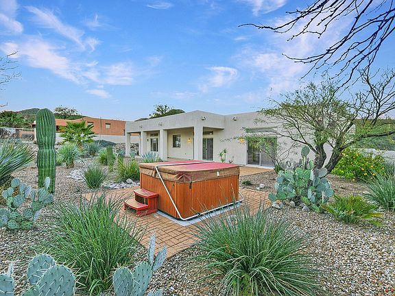 2nd image of 3349 W Foxes Den Dr