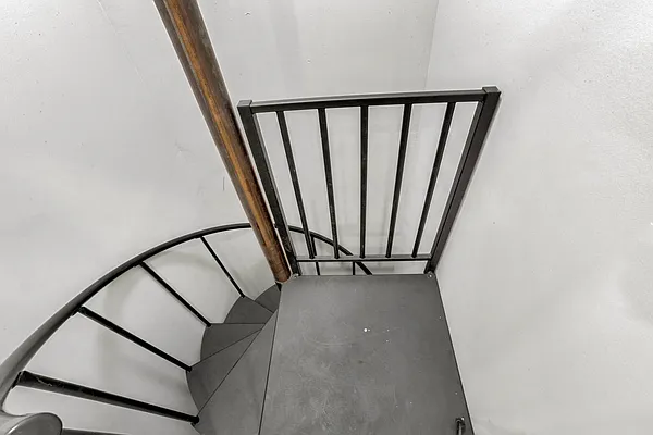 Rented by Empire City Real Estate LLC | media 26