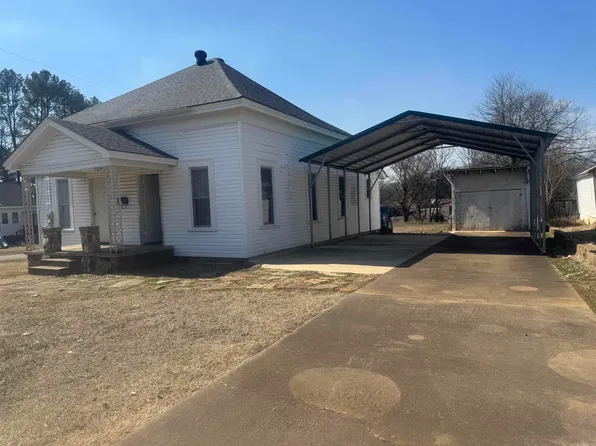 210 Cemetery St, Clarksville, AR 72830