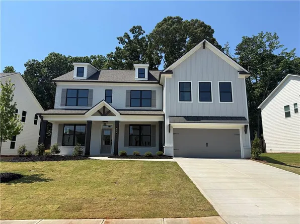 518 Winding Rose Dr, Hoschton, GA 30548
