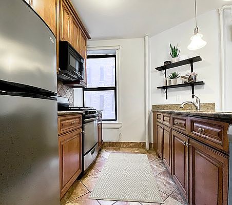 3rd image of 511 W 143rd St APT 43