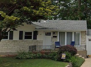 67 Barton Pl, Saint Charles, MO 63301