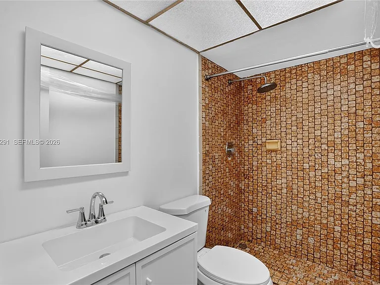 7420 SW 59th Ave #D — Photo 11