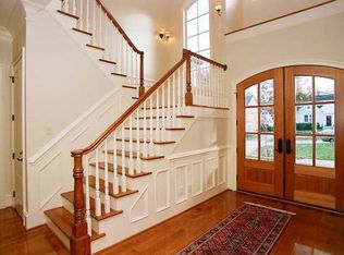 1909 Banbury Rd, Raleigh, NC 27608