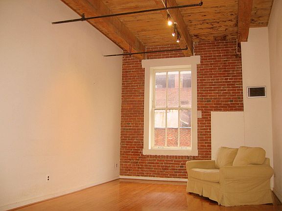 4th image of 1010 Race St APT 3H