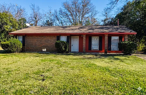 636 Green Leaf Dr Photo 1