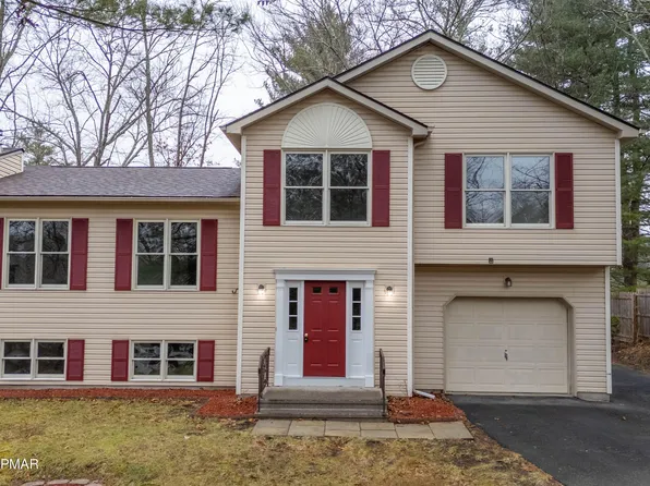 260 Birchwood Dr, East Stroudsburg, PA 18302