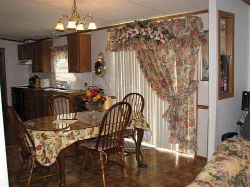 2nd image of 1727 Crissy Ln