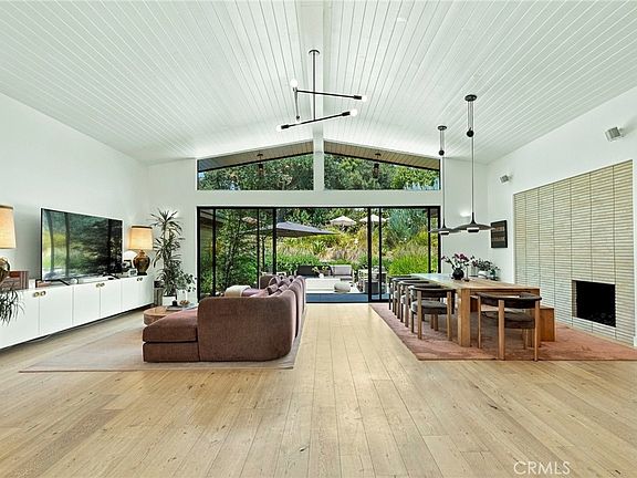2nd image of 2119 Lyans La Canada