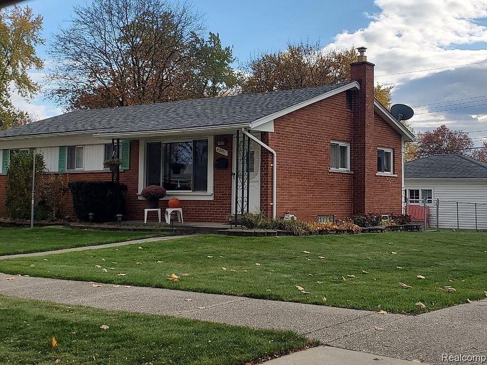 1st image of 42051 Brentwood Dr