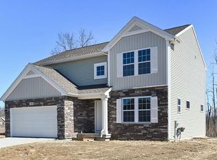 729 Hidden River Dr, Ortonville, MI 48462