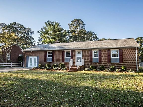 3rd image of 9 Fawn Ln