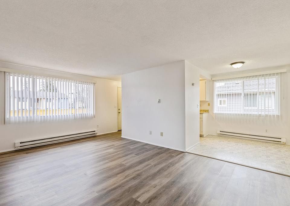 Living Area w/ View of Dining Room