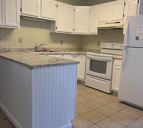2nd image of 33A Marigold Dr
