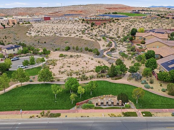 4th image of 322 Tierra Rosa Pl NE