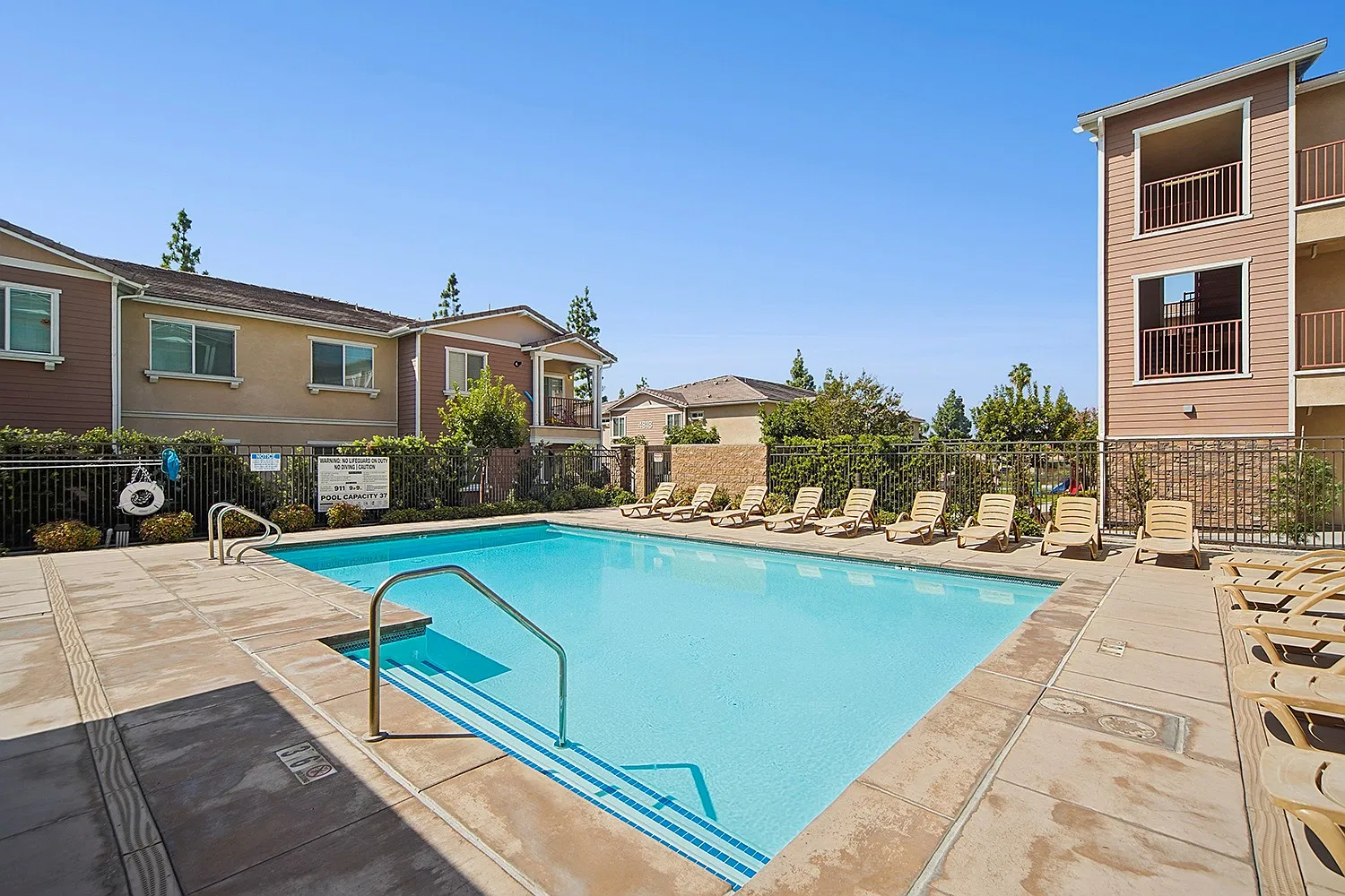 Turtle Creek Apartments — Photo 1