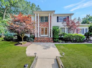 1 Amalie Ct, Manalapan, NJ