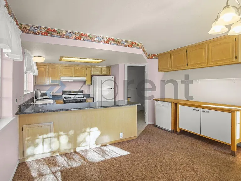 Sunny Kitchen