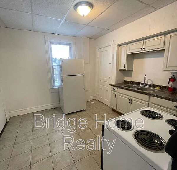 128 S Spring Ave — Photo 18